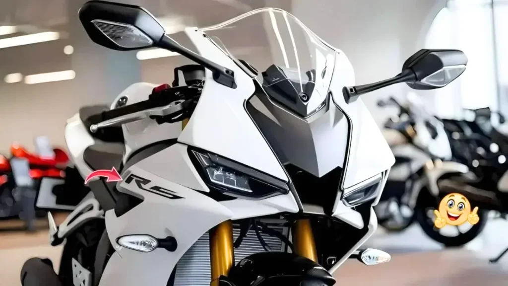 Yamaha R15 V5: 155cc Liquid-Cooled Engine, 6 Gears, Slipper Clutch & Sharp Design